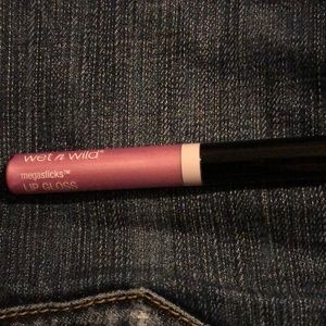 Wet n Wild lip gloss